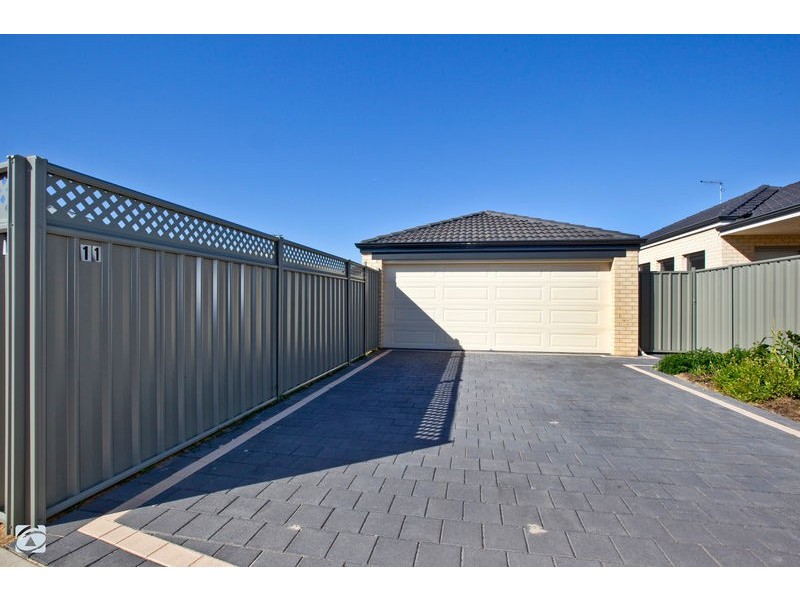 11 Blackmore Way, Wellard WA 6170