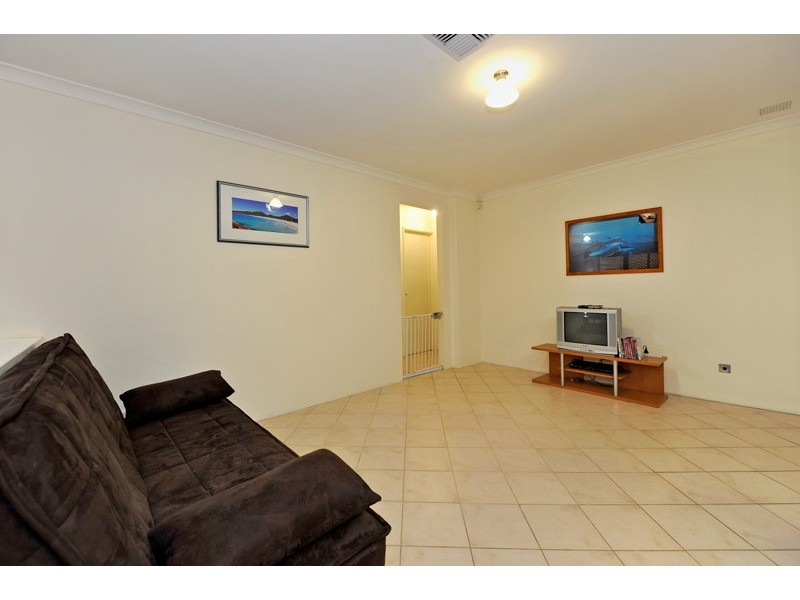 10 Mersey Close, Success WA 6164