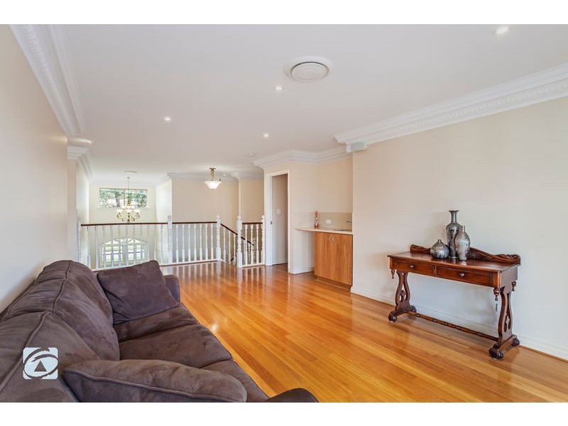 15 Peter Street, Attadale WA 6156