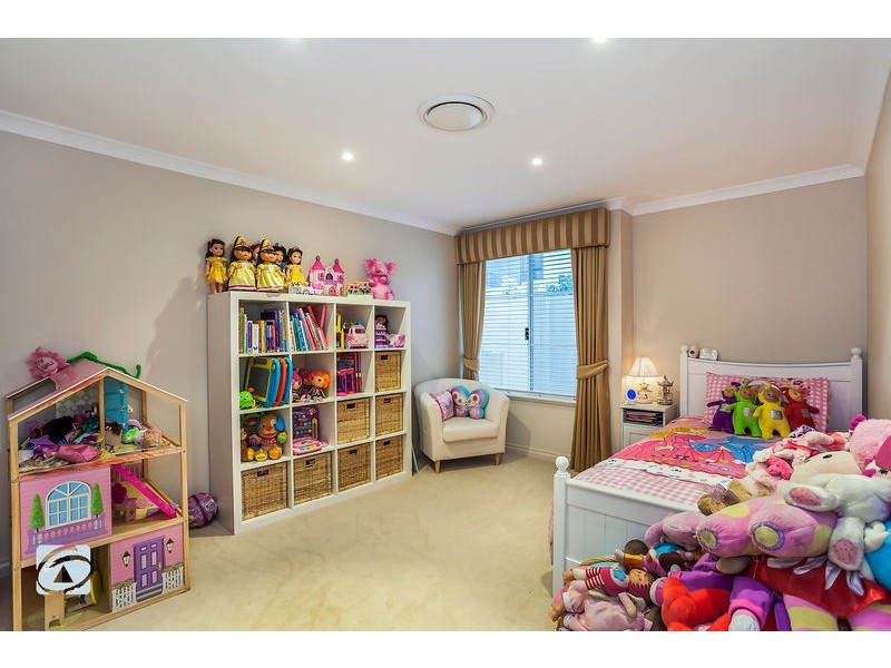 15 Peter Street, Attadale WA 6156