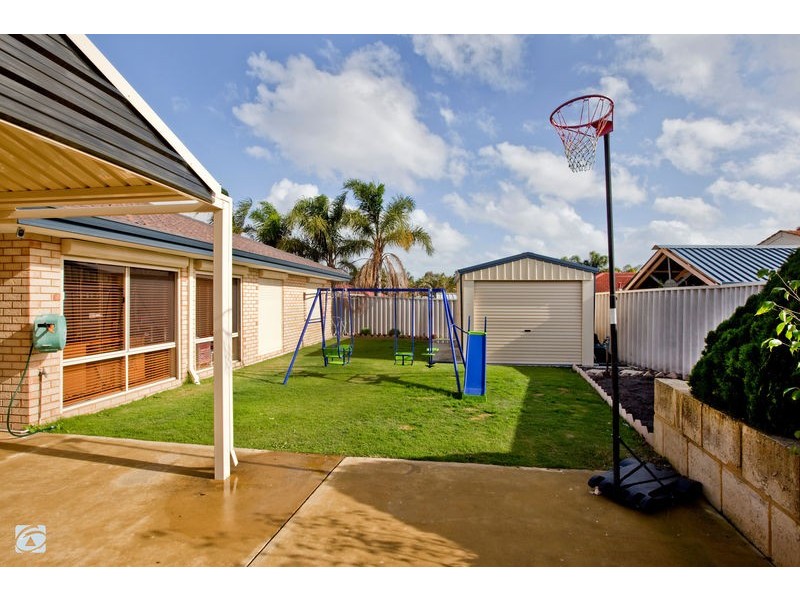 9 Hastings Court, Success WA 6164