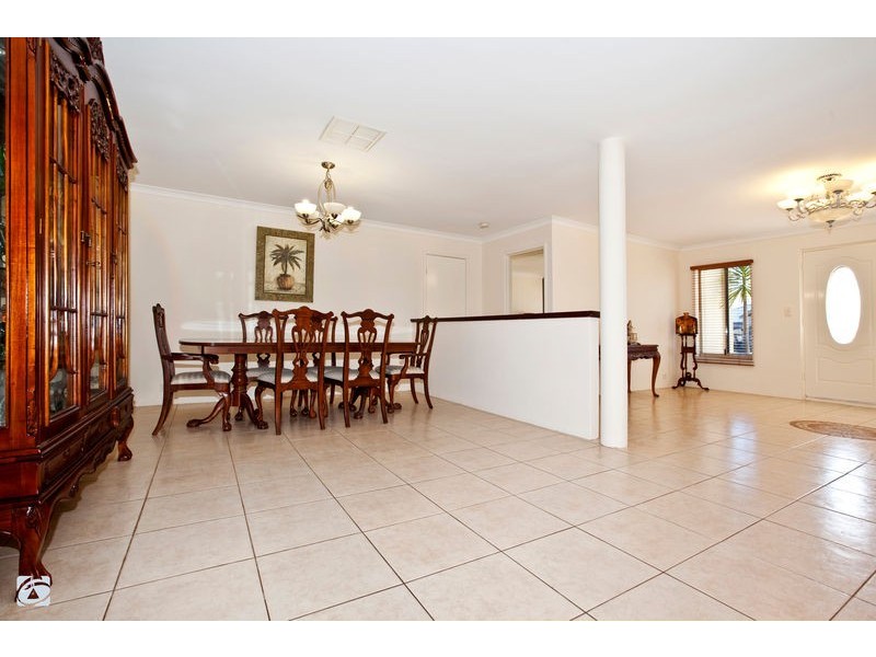 7 Orlando Avenue, Bibra Lake WA 6163