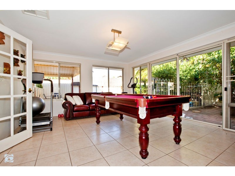 7 Orlando Avenue, Bibra Lake WA 6163