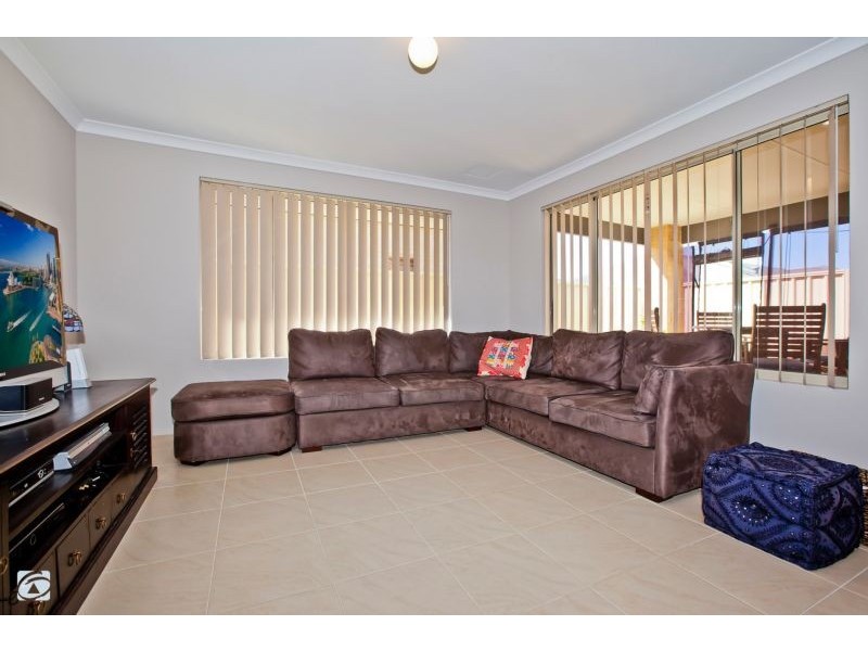 3/25 Peppermint Gardens, Aubin Grove WA 6164