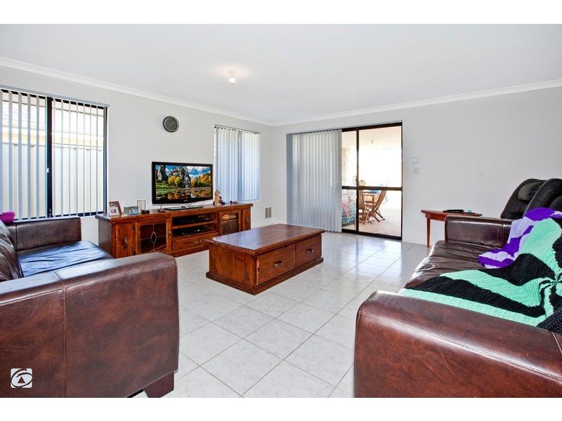 36 Marseille Gardens, Piara Waters WA 6112