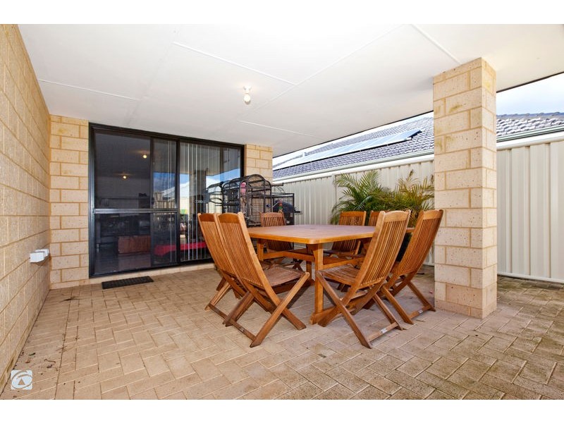 36 Marseille Gardens, Piara Waters WA 6112