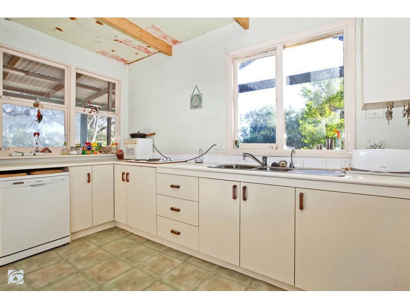 339 Mandogalup Road, Hope Valley WA 6165