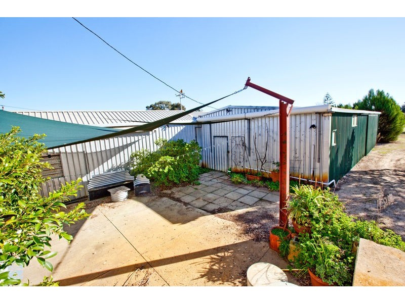 339 Mandogalup Road, Hope Valley WA 6165