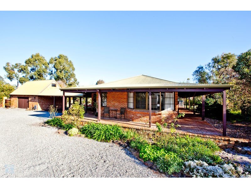 291 Foxton Drive, Oakford WA 6121