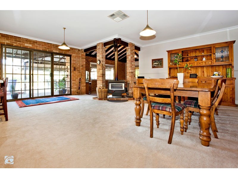 291 Foxton Drive, Oakford WA 6121
