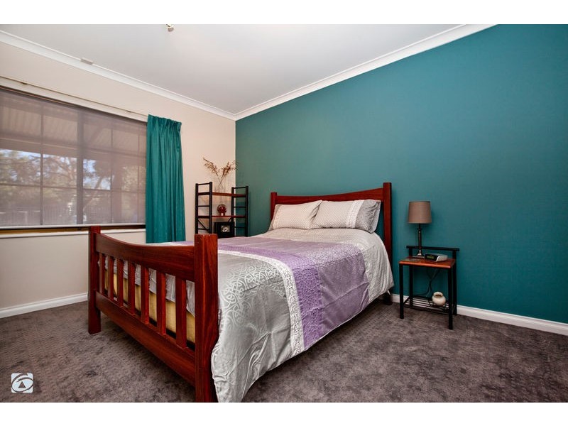 291 Foxton Drive, Oakford WA 6121