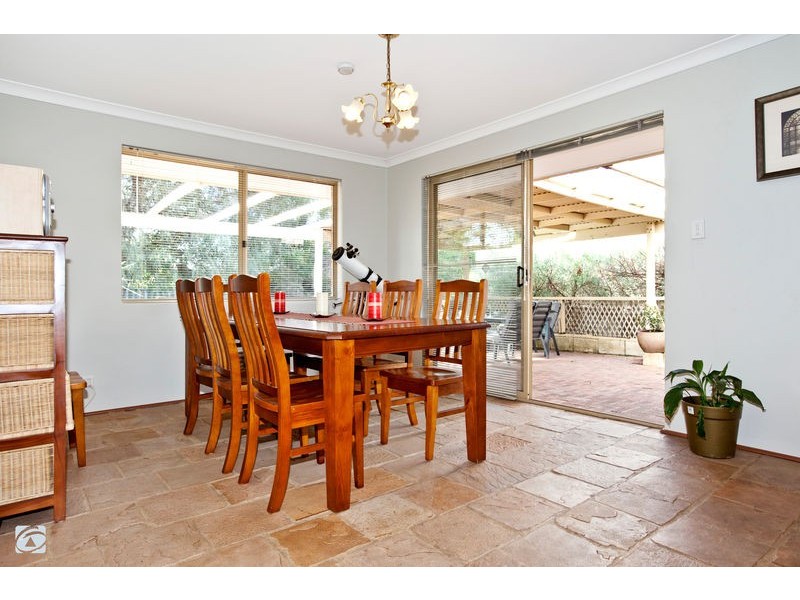 8 Pavonia Heights, South Lake WA 6164