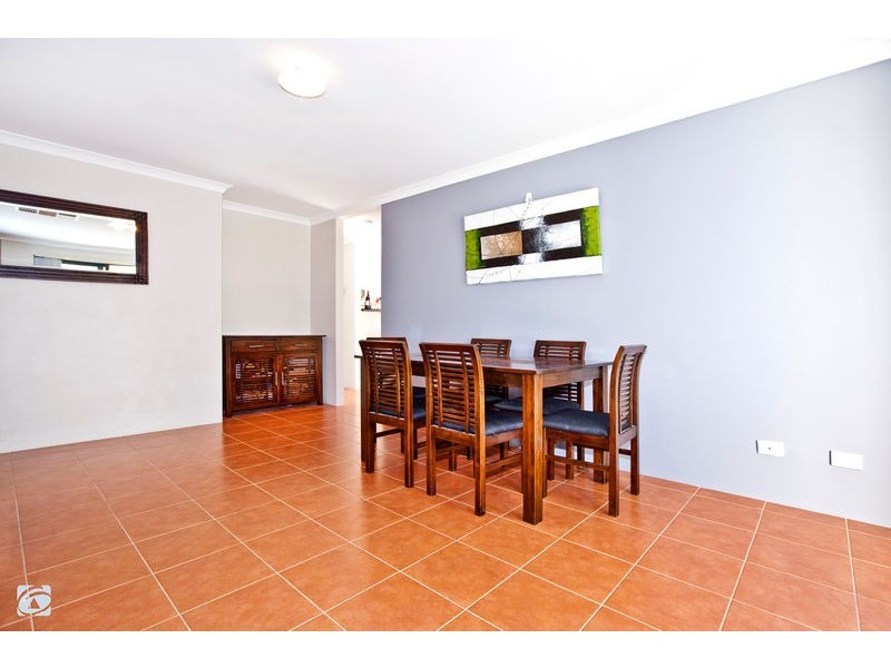 13 Sheffield Bend, Success WA 6164