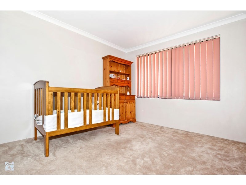 13 Sheffield Bend, Success WA 6164