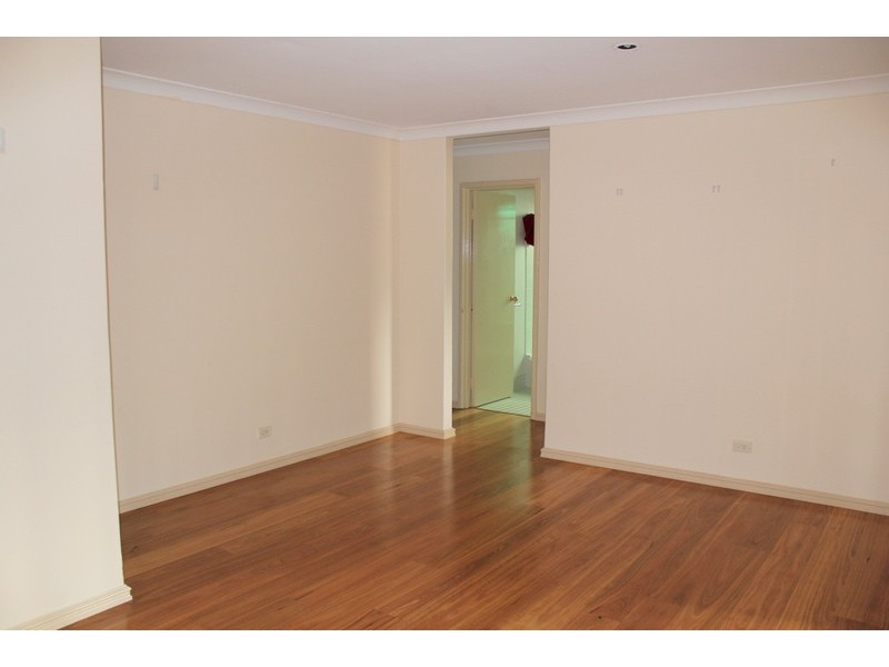 4 Briggs Street, South Lake WA 6164