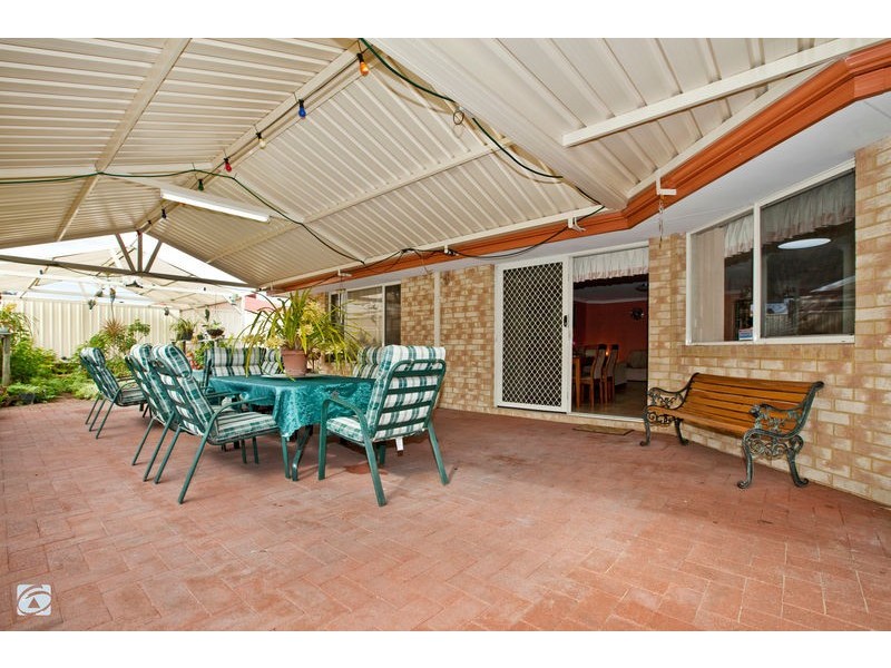 18 Dorrigo Way, South Lake WA 6164