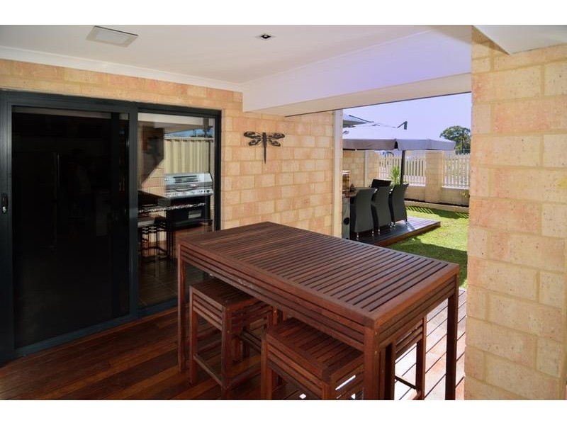1/3 Peppermint Gardens, Aubin Grove WA 6164