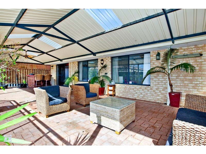 17 Wauhop Circle, Beeliar WA 6164