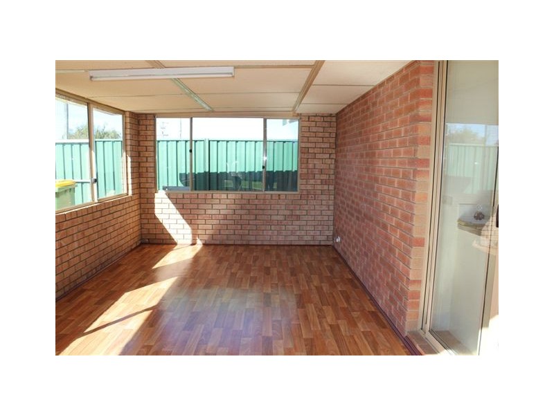 6 Briggs Street, South Lake WA 6164