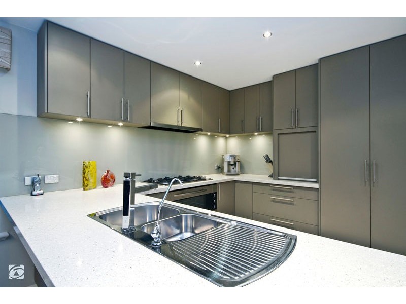 3 Tarwhine Close, South Lake WA 6164