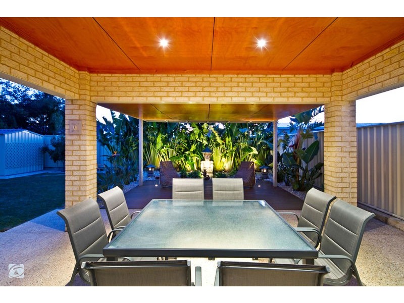 3 Tarwhine Close, South Lake WA 6164