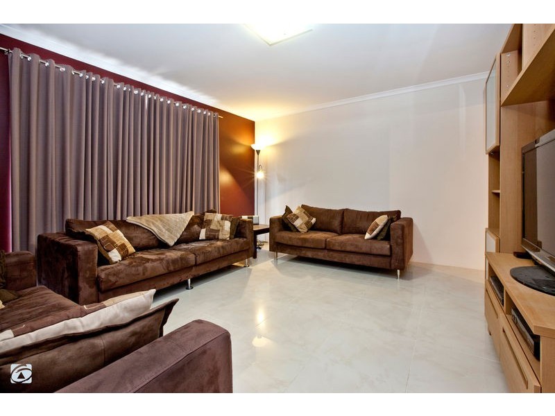 18 Wambiri Close, South Lake WA 6164