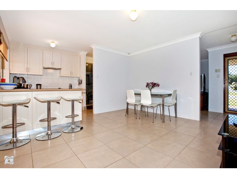 37 Willshire Way, Yangebup WA 6164
