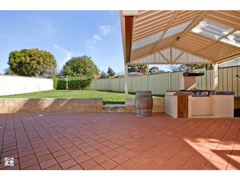 37 Willshire Way, Yangebup WA 6164