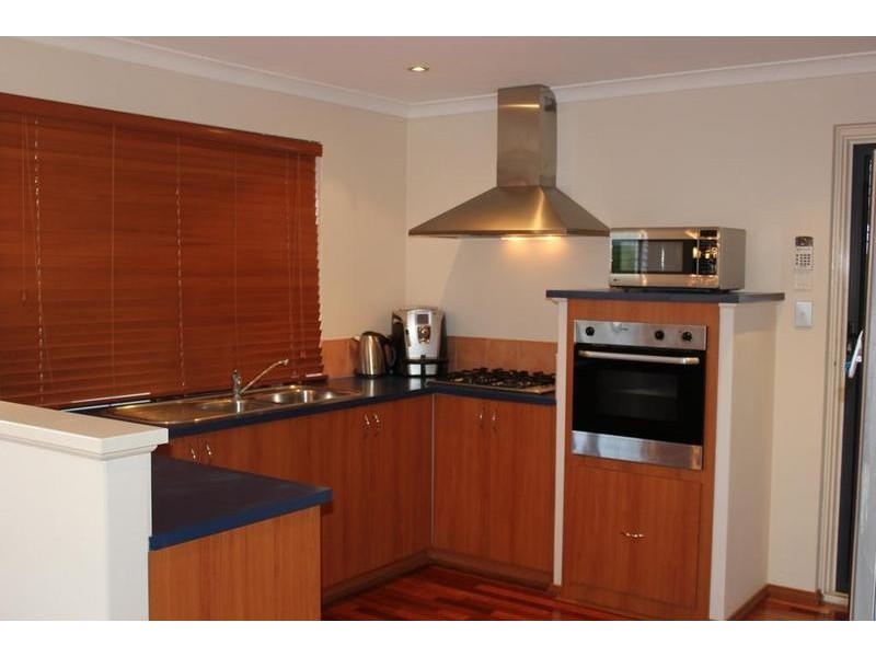 15 Nasturtium Gardens, Beeliar WA 6164