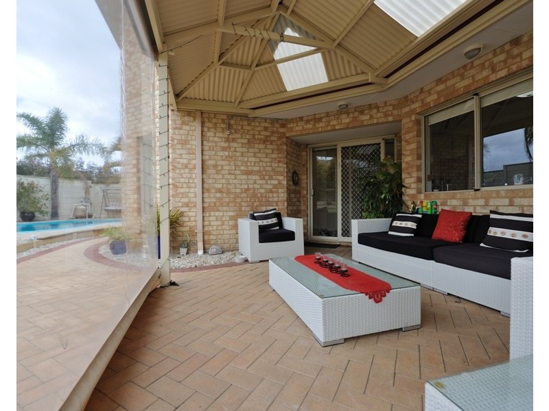 99 Glen Iris Drive, Jandakot WA 6164