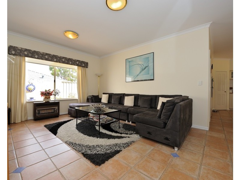 99 Glen Iris Drive, Jandakot WA 6164