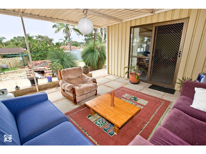 99 Marvell Ave, Munster WA 6166