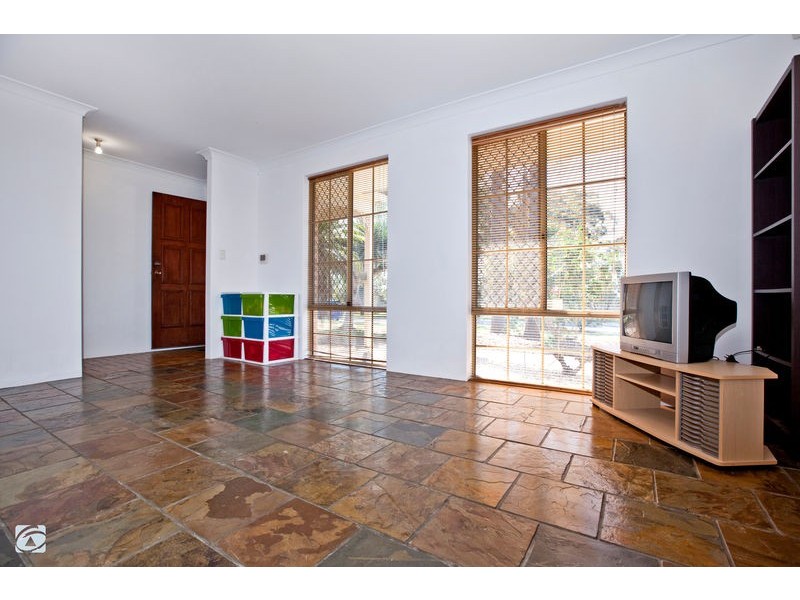 14 Orchard Road, South Lake WA 6164