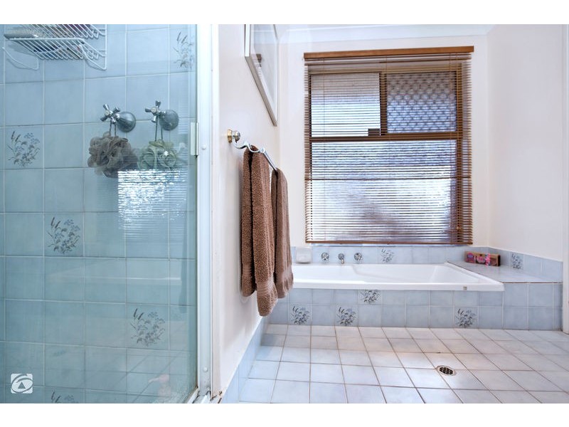 14 Orchard Road, South Lake WA 6164