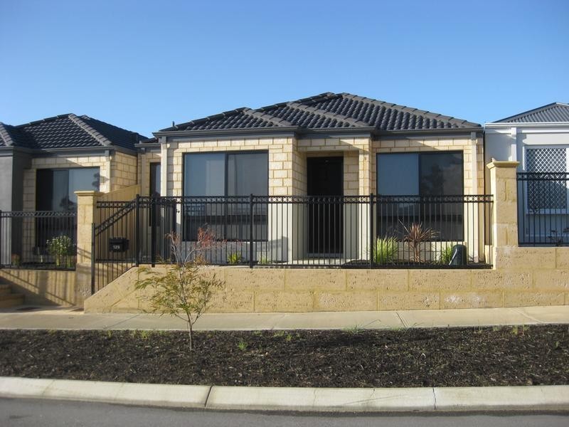 129 Millbrook Avenue, Bertram WA 6167