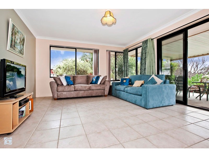 6 Enright Circuit, Beeliar WA 6164