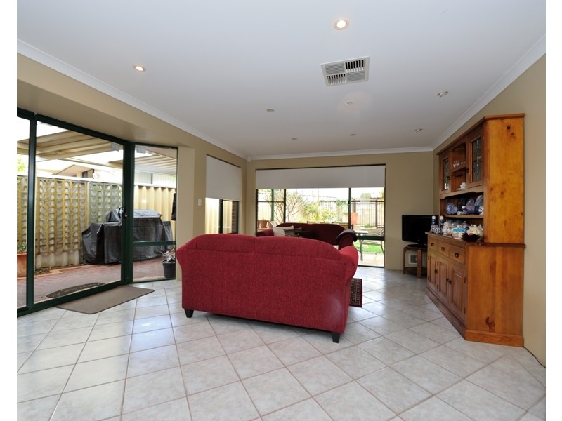 22 Suntree Mews, Beeliar WA 6164