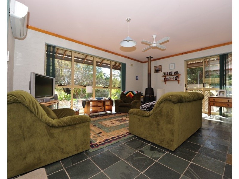 85 The Horseshoe, Wandi WA 6167