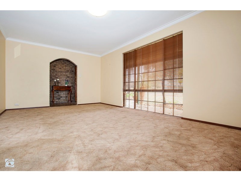 78 Dotterel Way, Yangebup WA 6164