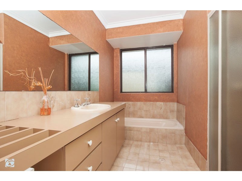 78 Dotterel Way, Yangebup WA 6164