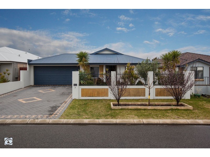 7 Coralgum Green, South Lake WA 6164