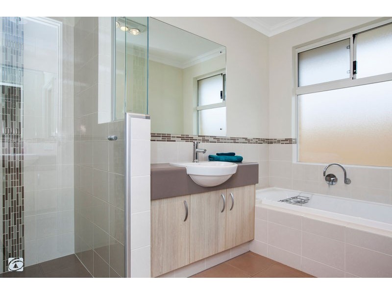 12 Sparrowhawk View, Beeliar WA 6164