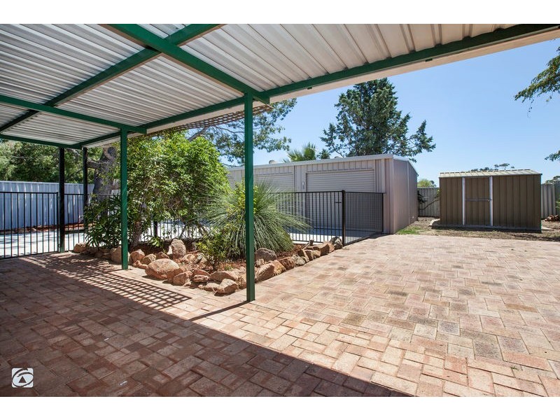 42 Allamanda Drive, South Lake WA 6164