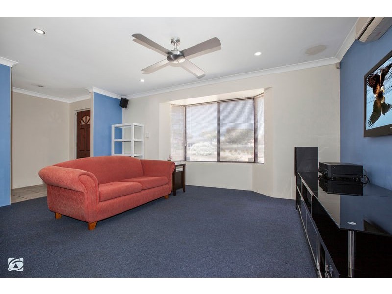 42 Allamanda Drive, South Lake WA 6164