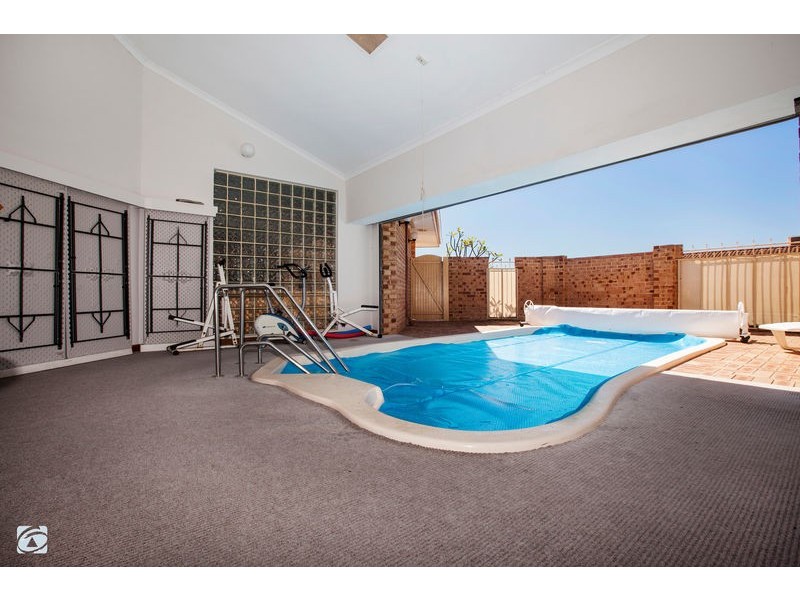18/11 Petterson Avenue, Samson WA 6163