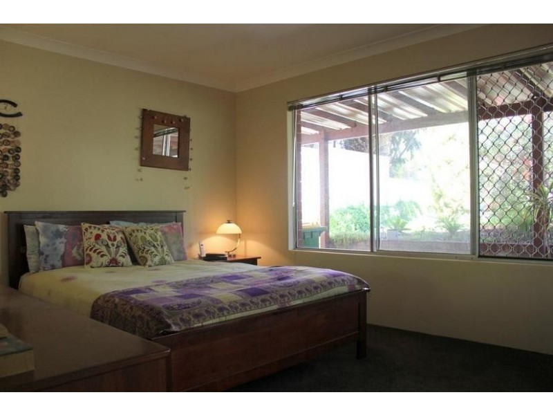 10 Tuart Place, Yangebup WA 6164