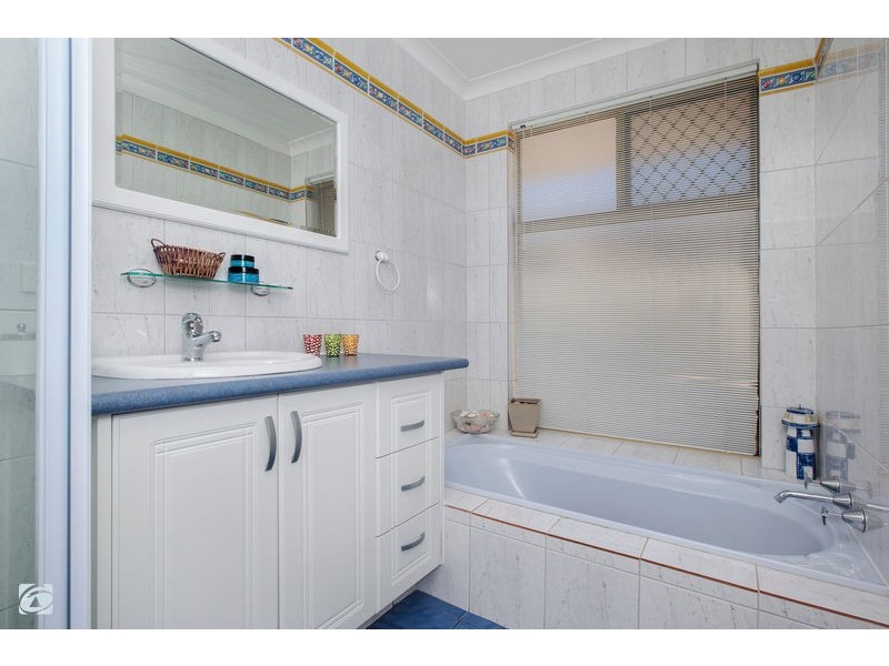 3 Camphor Close, South Lake WA 6164