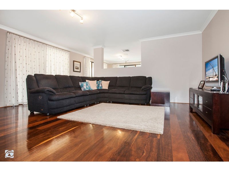 22 Longwood Bend, Aubin Grove WA 6164