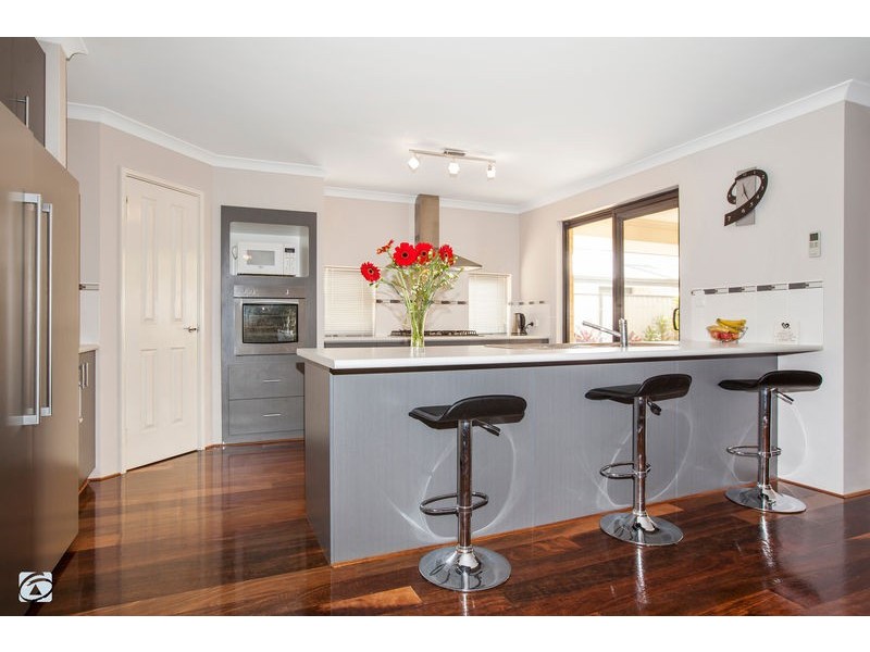 22 Longwood Bend, Aubin Grove WA 6164