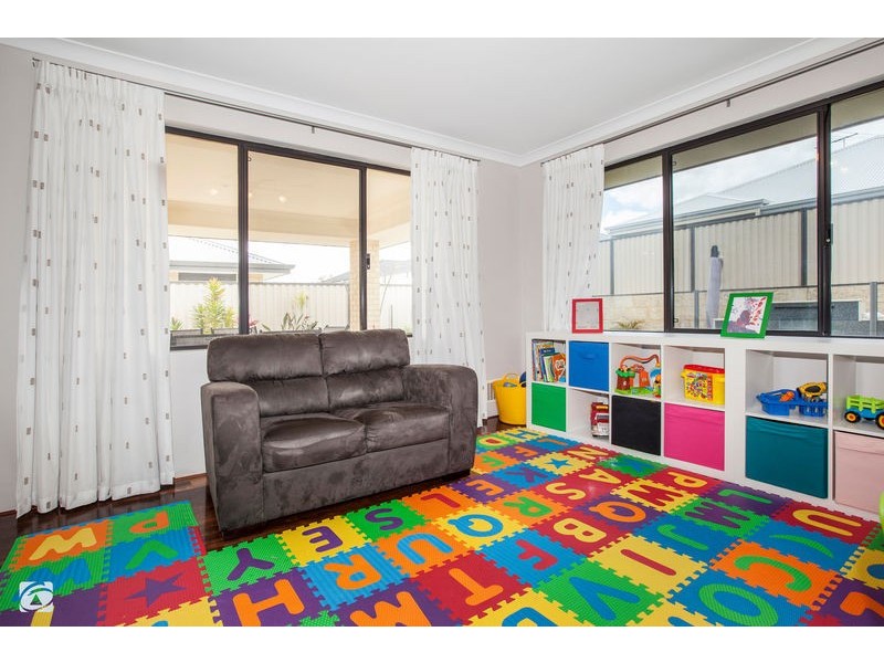 22 Longwood Bend, Aubin Grove WA 6164